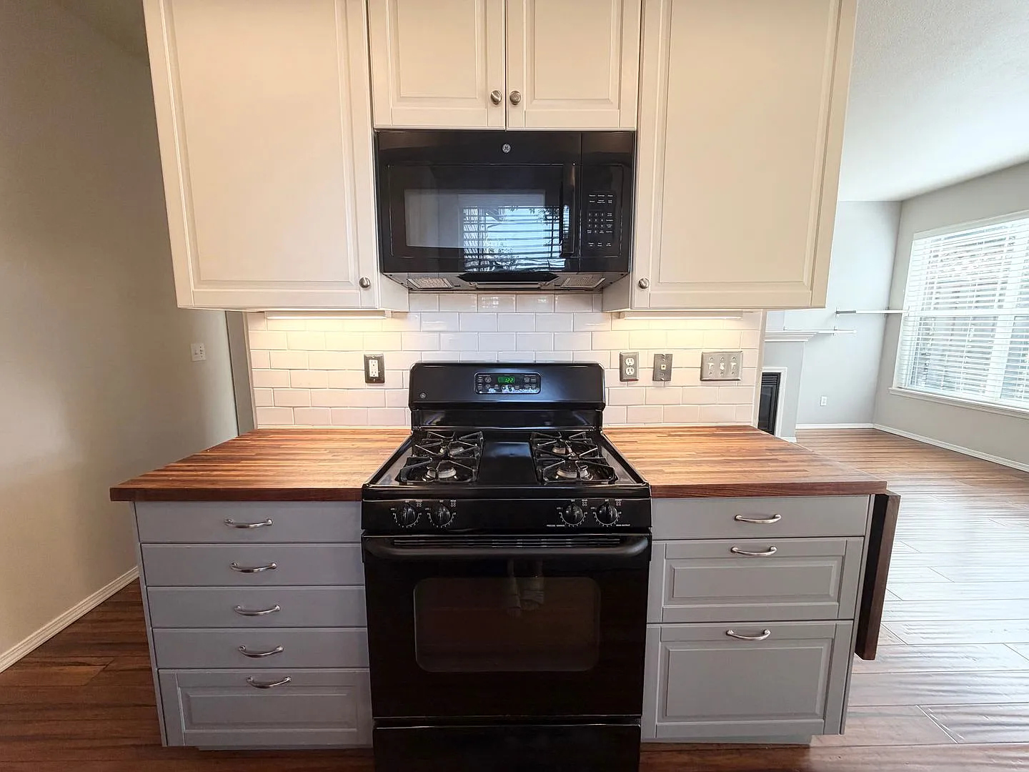 Newly updated 2-bedroom North Portland home! — Photo 4