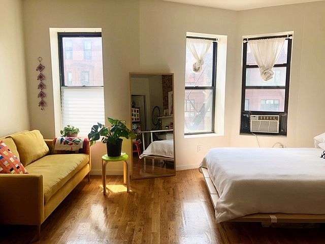 1st image of 107 Jefferson Ave #F