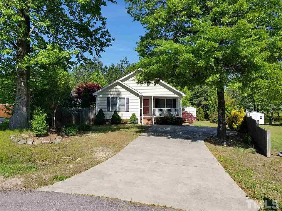 1st image of 108 Greenfield Cir