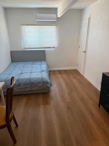 1026 N Mountain View Pl #2 Photo 1