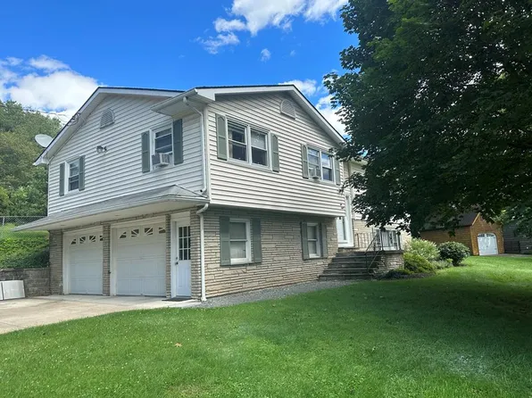 180 Overlook Dr, Horseheads, NY 14845