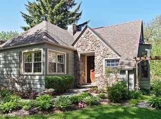 310 N Walnut St, Itasca, IL 60143