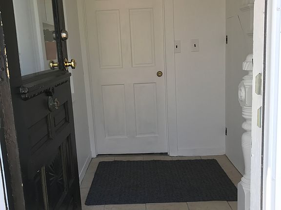 Entry/Mud Room 2