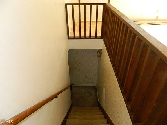 5th image of 2472 Brit Ln