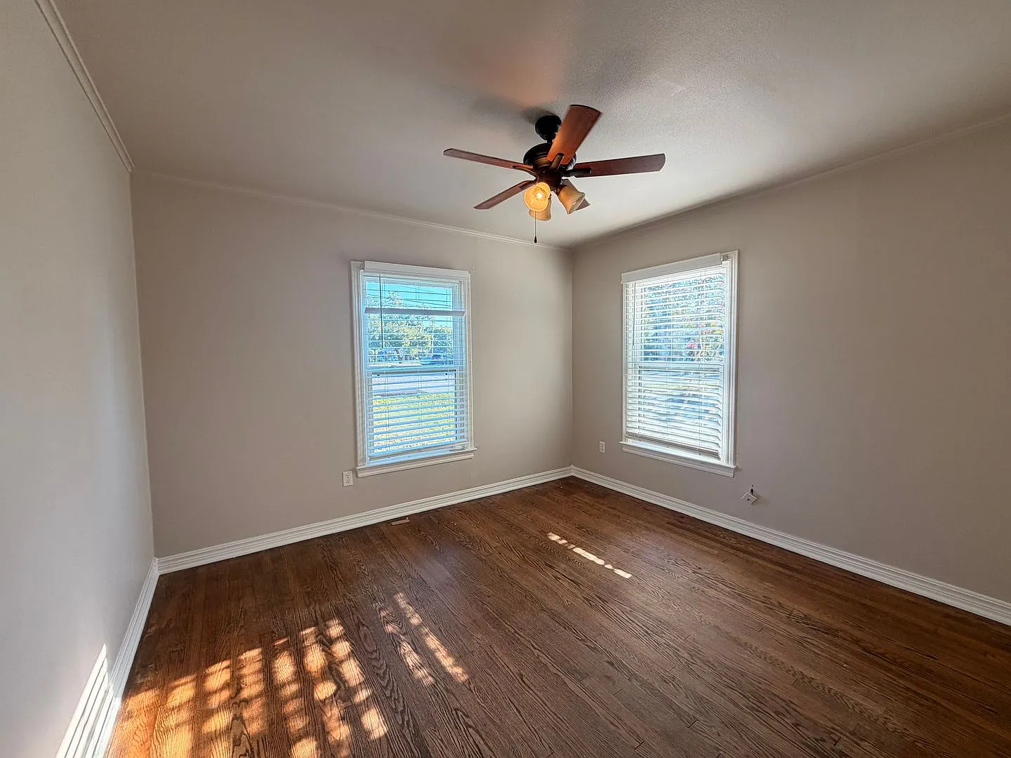 This two-bedroom, one-bath home in Russellville, AR — Photo 2