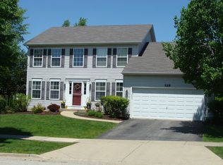 529 Carriage Way, South Elgin, IL 60177