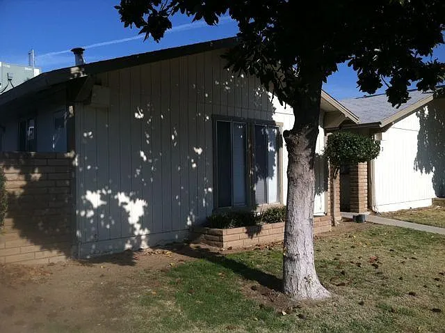 347 W Holland Ave photo 1