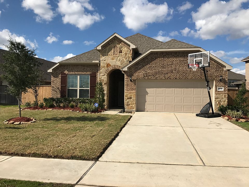 1st image of 1414 Lindenwood Clf