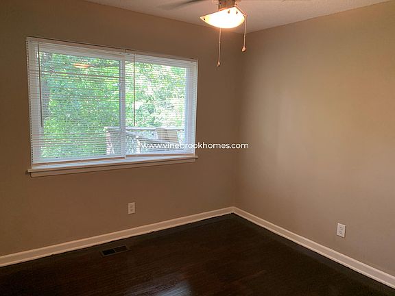 4th image of 504 W 36th St
