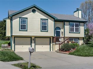 1877 Claywoods Pkwy, Liberty, MO 64068
