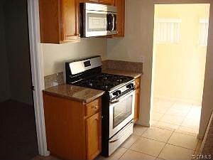 3rd image of 534 W Park St