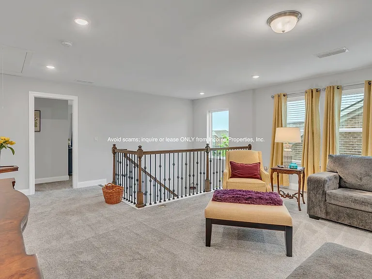 4937 Riverbank Dr — Photo 21