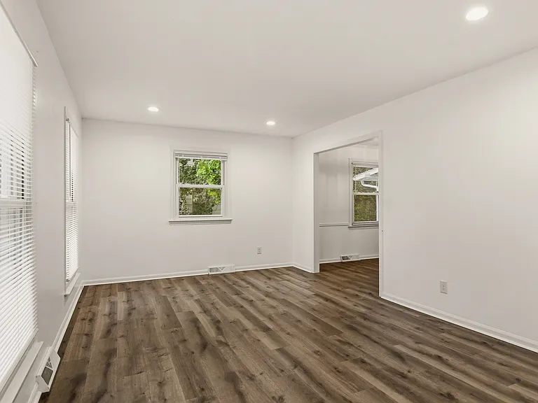 207 Leland Dr — Photo 9