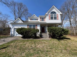3 Robinwood Drive, Mastic Beach, NY 11951