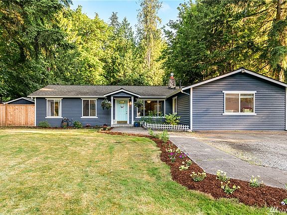 2nd image of 21501 NE 60th Pl