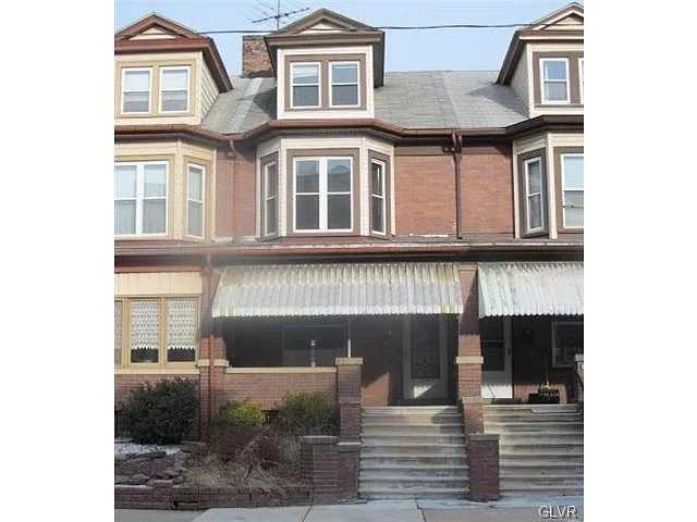 1771 Main St photo 1