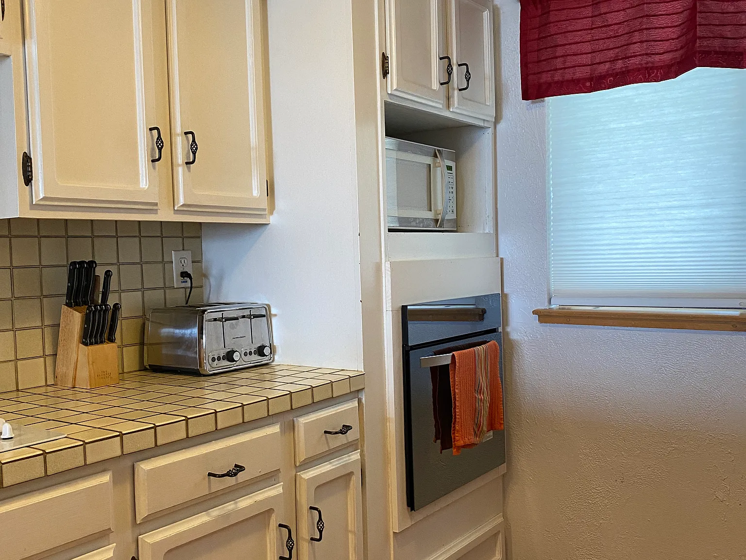 2 bed, 1232 sqft, $2,800 — Photo 2