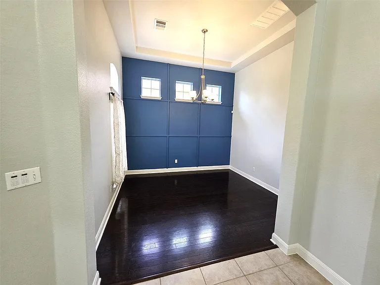 1015 Walsh Hill Trl — Photo 8