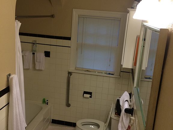 2nd image of 3320 NW 26th St