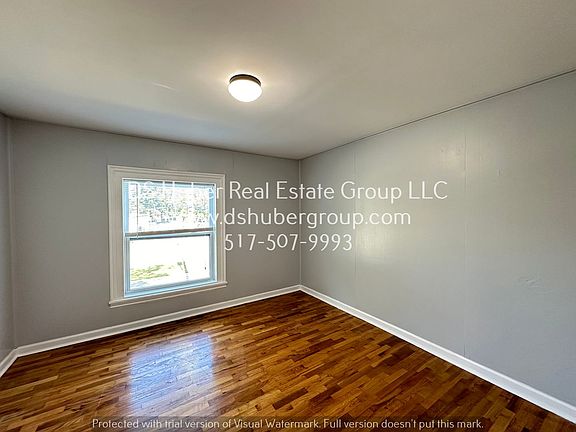 2nd image of 906 1/2 Linden Grove Ave