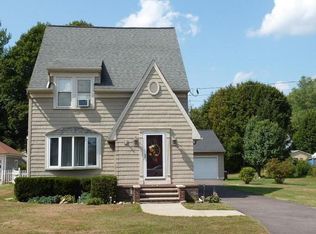 11 Trafford Rd, Binghamton, NY 13901