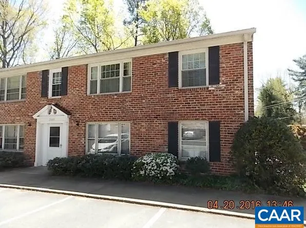 2405 Barracks Ct APT 4, Charlottesville, VA 22901