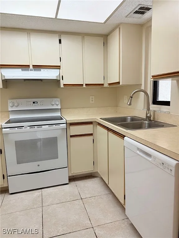 2 bed, 886 sqft, $1,300 — Photo 4