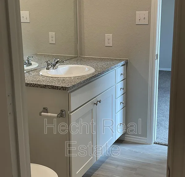 10754 Prusiner Dr — Photo 4
