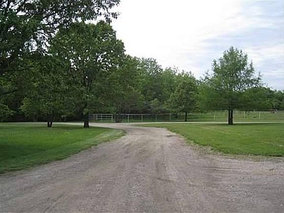 Part of circle drive
