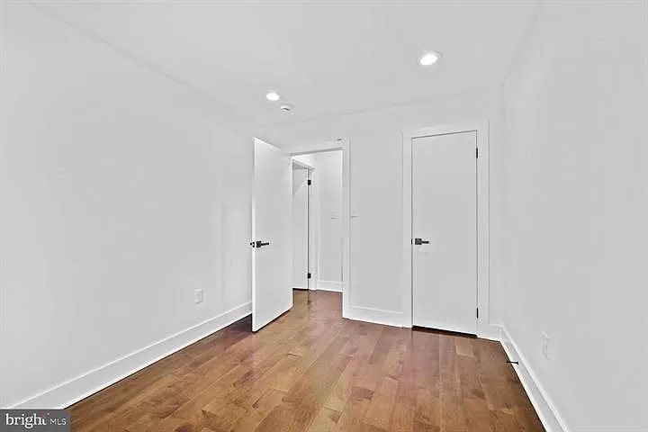 10222 Arizona Cir — Photo 14
