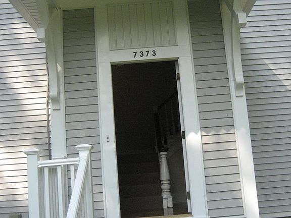 Private Entrance