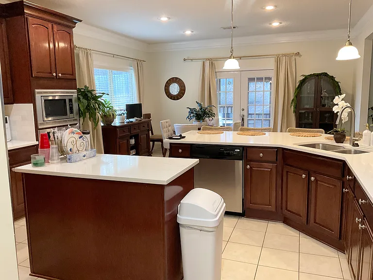 9461 Forest Crown Dr — Photo 3