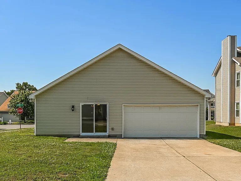 179 Sophie Dr — Photo 16