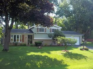 8050 Rene Dr, White Lake, MI