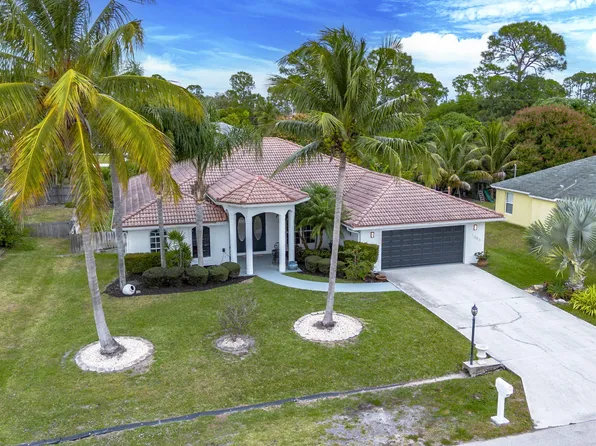 1343 SW Hebner Avenue, Port St Lucie, FL 34953