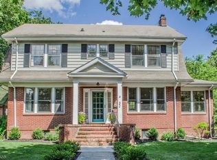 32 Suffolk Ave, Maplewood, NJ 07040