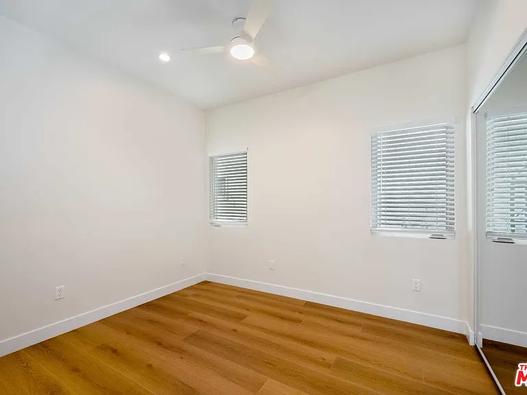 1450 S Holt Ave — Photo 15