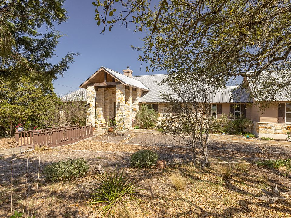 1st image of 729 Hill Country Trl