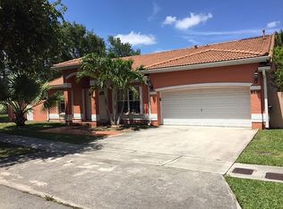 8939 NW 189th Ter, Hialeah, FL 33018