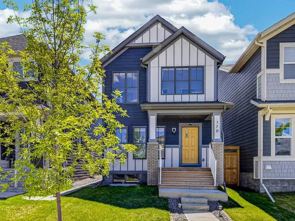 170 N Magnolia Sq SE, Calgary, AB T3M 2W5