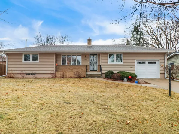 1525 Wyldewood Dr, Madison, WI 53704
