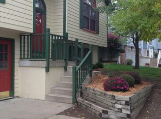 620 NE Michael Dr, Lees Summit, MO 64086