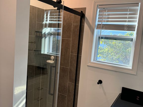5th image of 22 Morehouse St #3