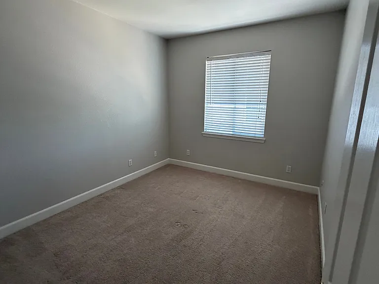 6408 Ivy Glen Way — Photo 17