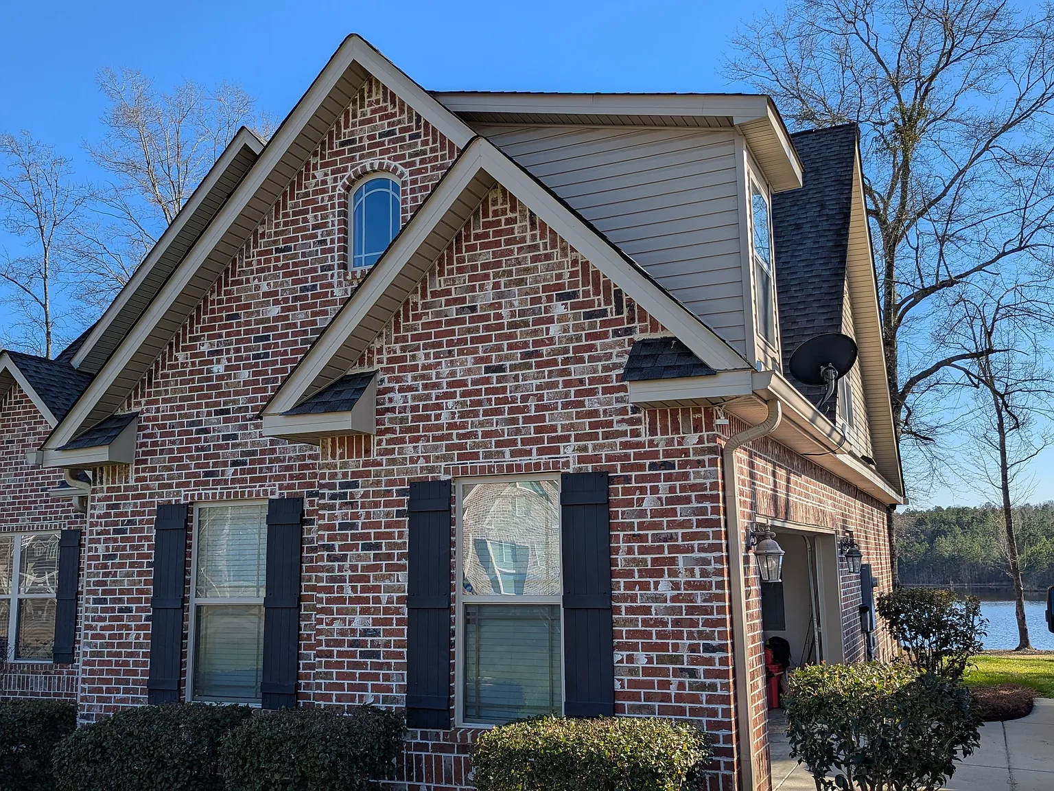 4 bed, 2.5 bath, 1879 sqft, $2,800 — Photo 3