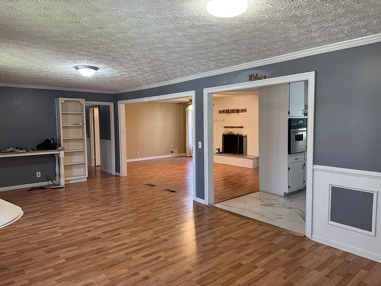 1311 White Oak St SE — Photo 9