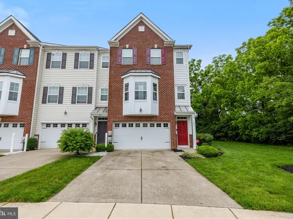 100 Winterberry Way, Woodbury, NJ 08096