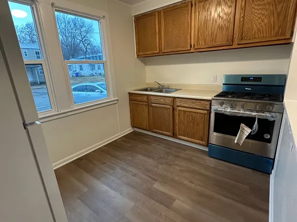 35 Riley Manor Cir, Junction City, KS 66441