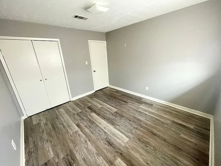 Pearl Manor — Photo 6