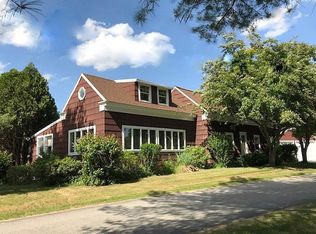 16 W Ln, Kennebunkport, ME 04046